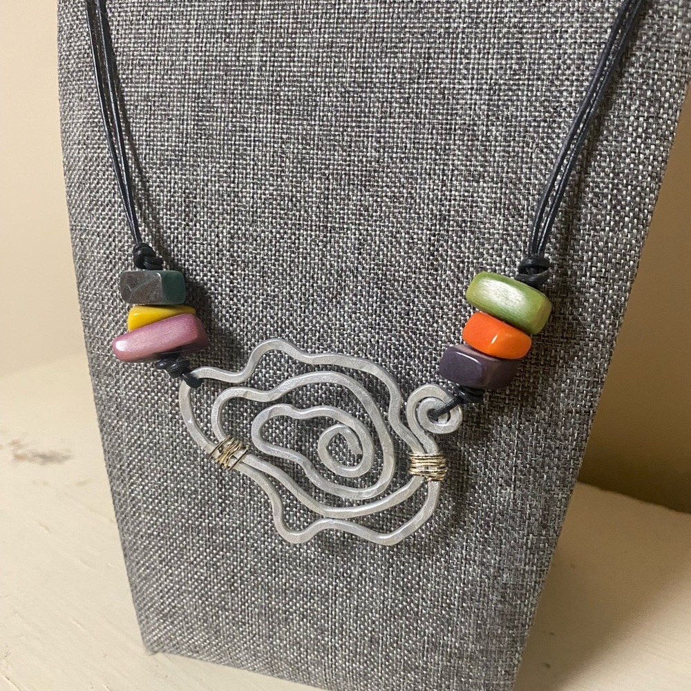 Artisan Wire Rose Necklace with Multicolor Beads
